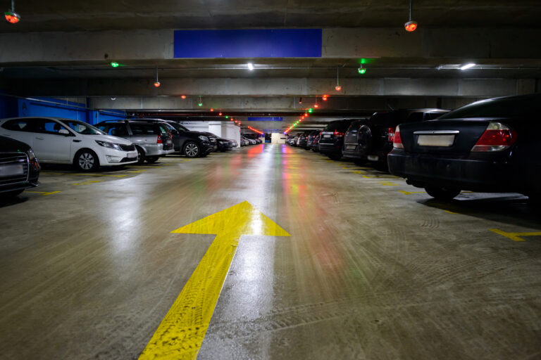 short-term airport parking